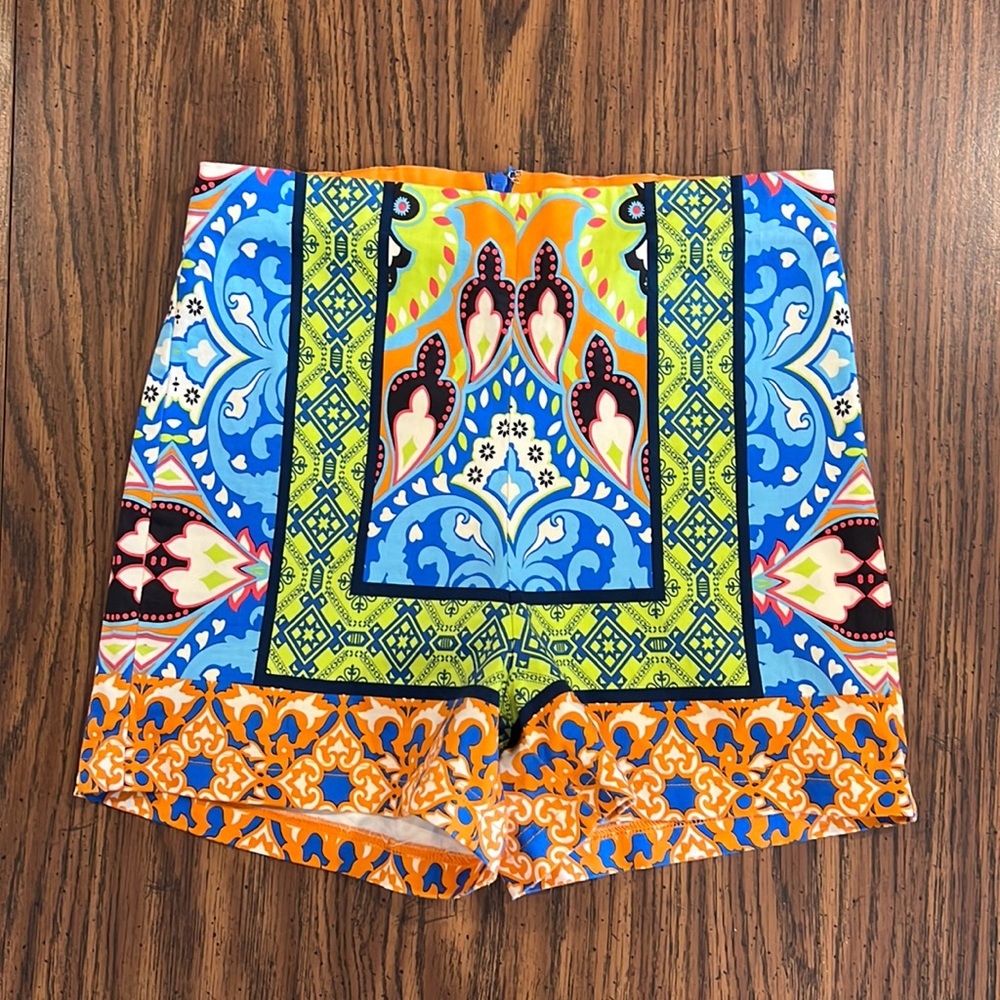 Flying Tomato Boho Hippie Chic Hot Pants Shorts Size: L